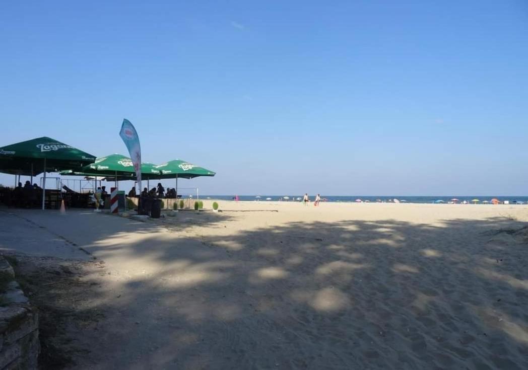 Carolmike Oasis Beach Apartment Kamchia Reserve Kültér fotó
