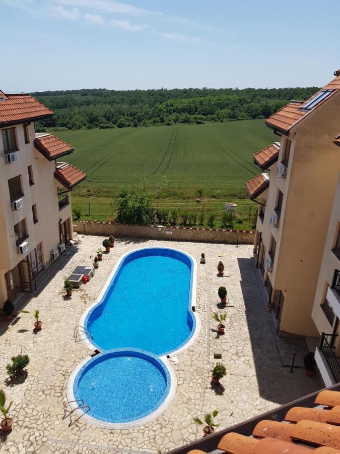 Carolmike Oasis Beach Apartment Kamchia Reserve Kültér fotó